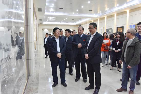 http://news.huel.edu.cn/__local/C/07/7E/AE658B38BA862404FD148F7DB23_2B3DA486_CD28B.jpg